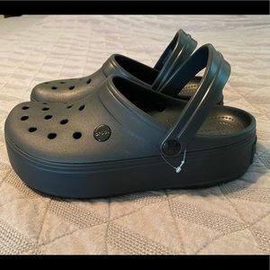 Platform Crocs
